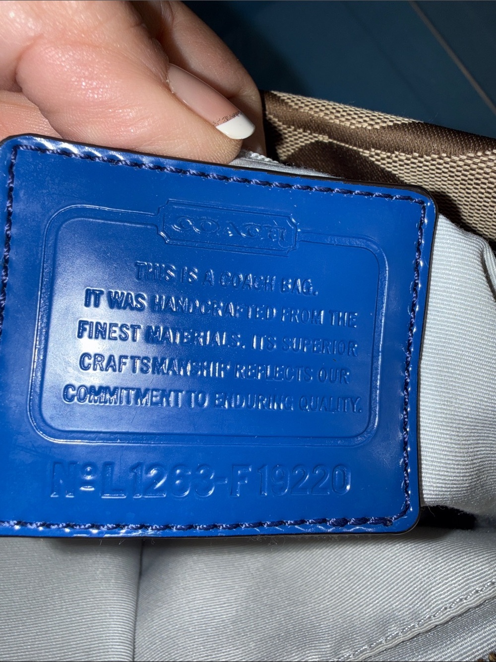 Coach Beige Signature Canvas Jacard Crossbody with Blue Strap and Trim NWOT - Picture 9 of 9